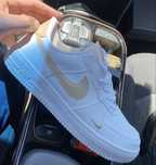 Nike air force branca e beige