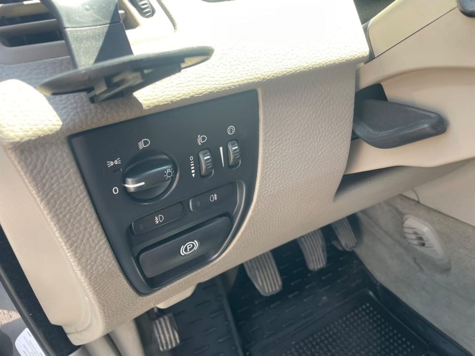 Volvo XC-90, 2.4D, 6-мех.
