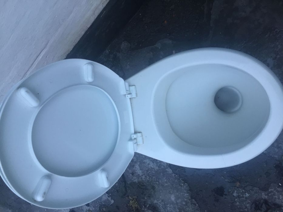 Унітаз б/в з нюансом