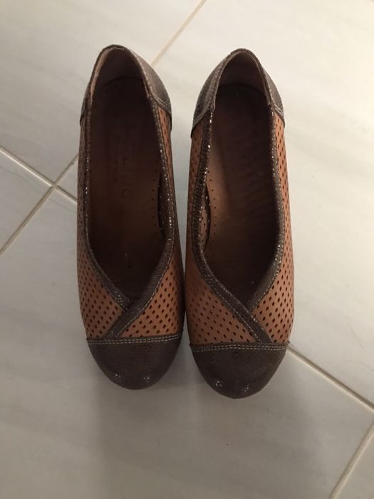 Sapatos N.36 de senhora Novos