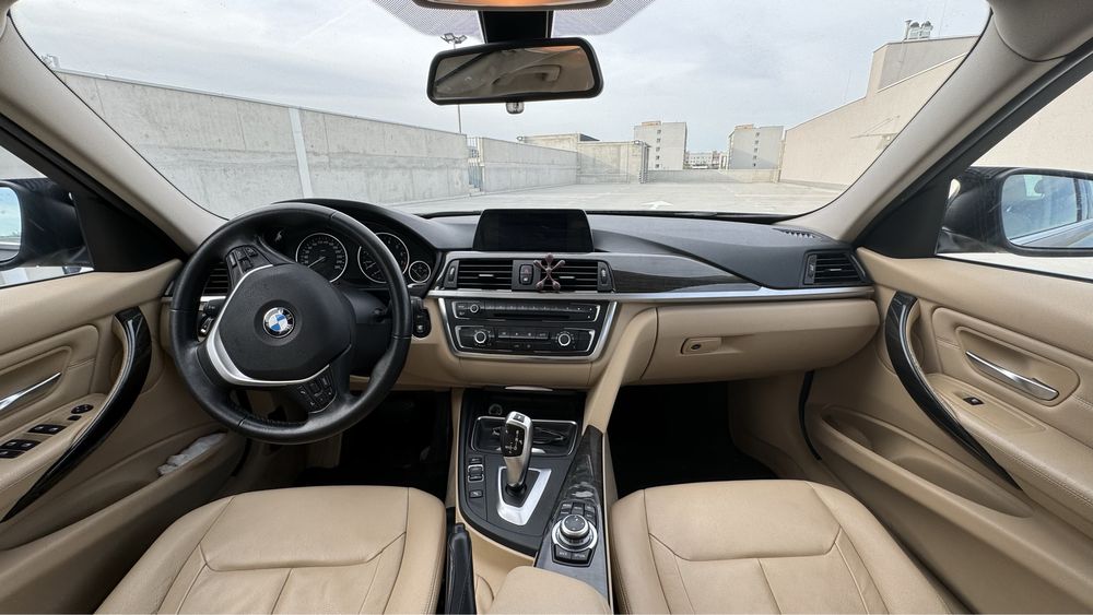 Bmw seria 3 320i F30 2012