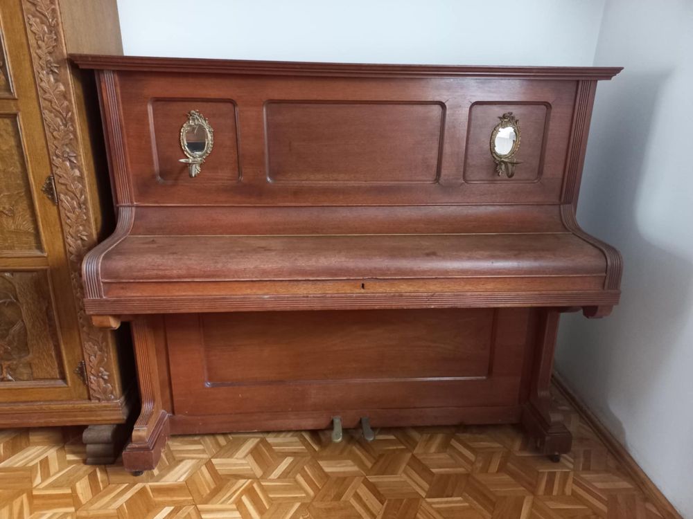 Pianino Romhild Weimar sprawne antyk