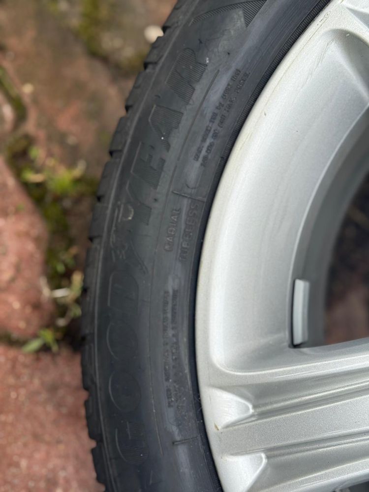 Felgi BMW f30 oryginalne 17” z oponami zimowymi