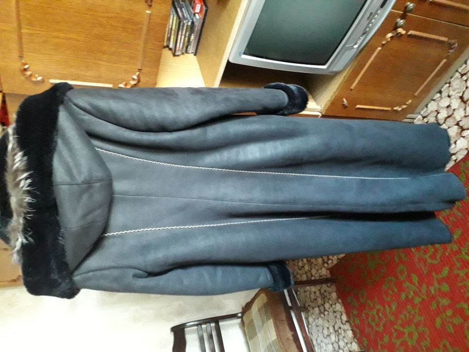 Продам женскую дубленку