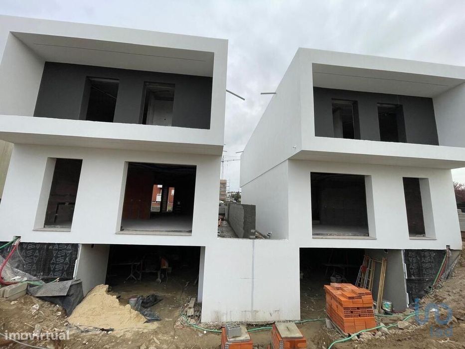 Casa / Villa T3 em Barcelos, Vila Boa e Vila Frescainha (São Martinho