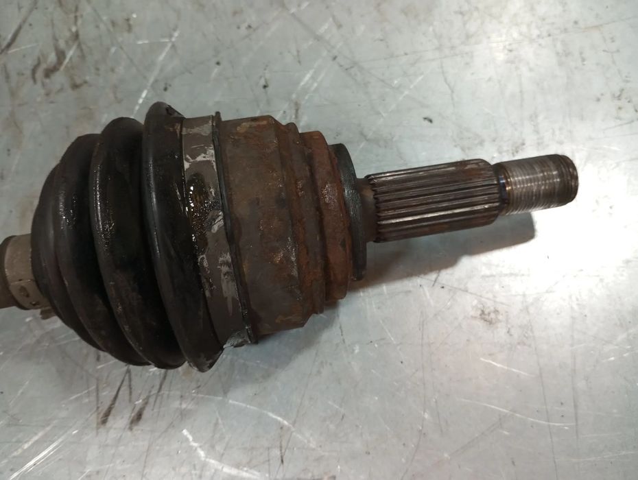 Transmissão frente esquerda FORD B-Max (JK)