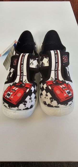 Nowe buty MD rozmiar 34