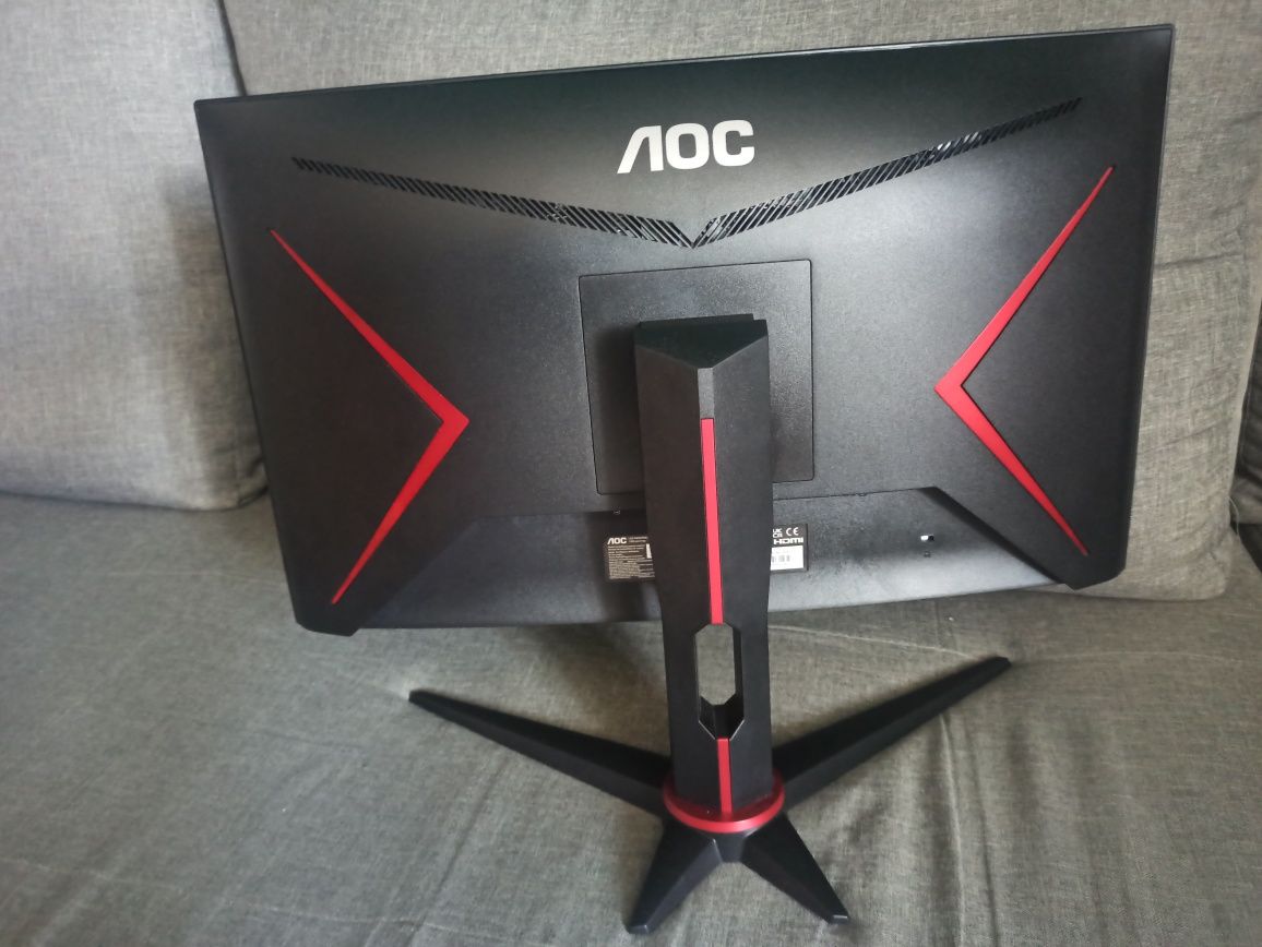 Monitor 24" dla graczy AOC C24G2AE/BK uszkodzony