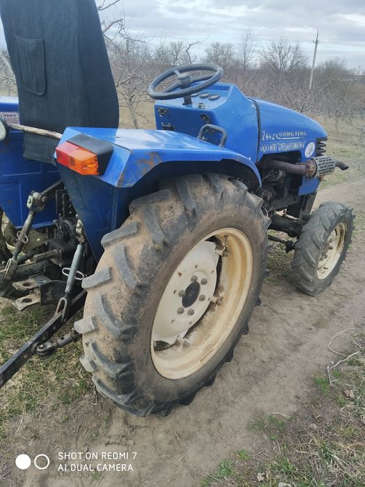 Трактор донг фенг 244