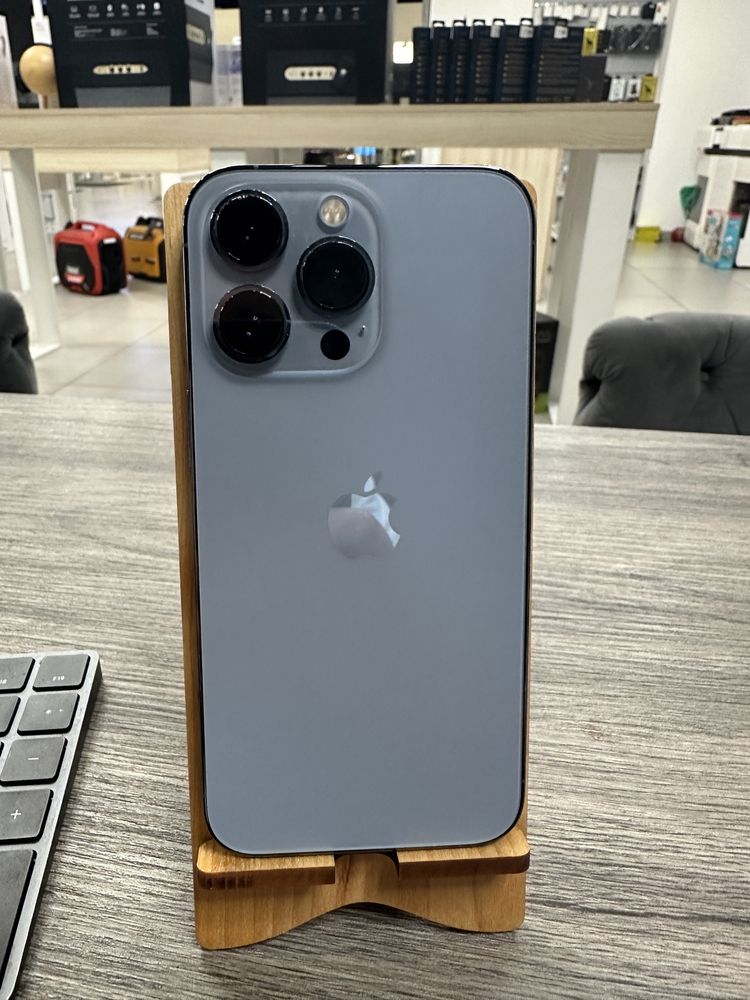 Б/У iPhone 13 Pro 256Gb Sierra Blue Магазин Гарантія