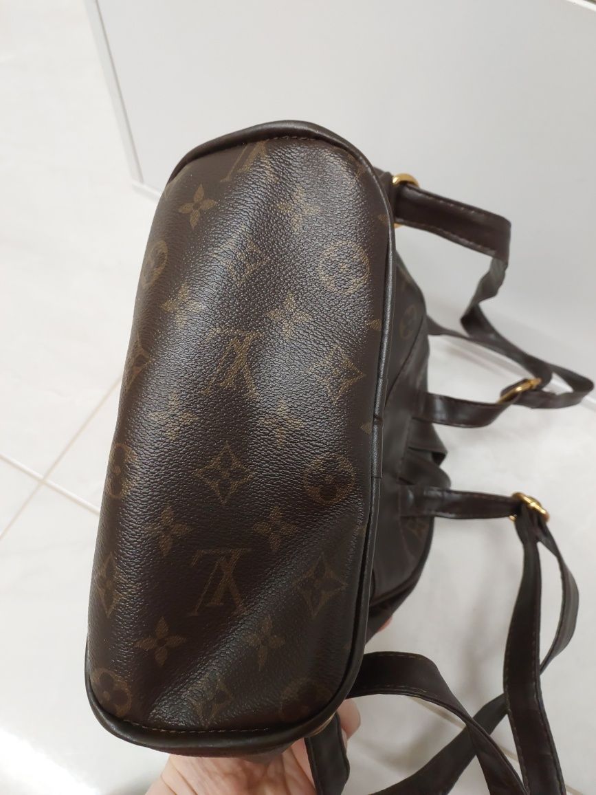 Piekny elegancki plecak Louis Vuitton stan idealny