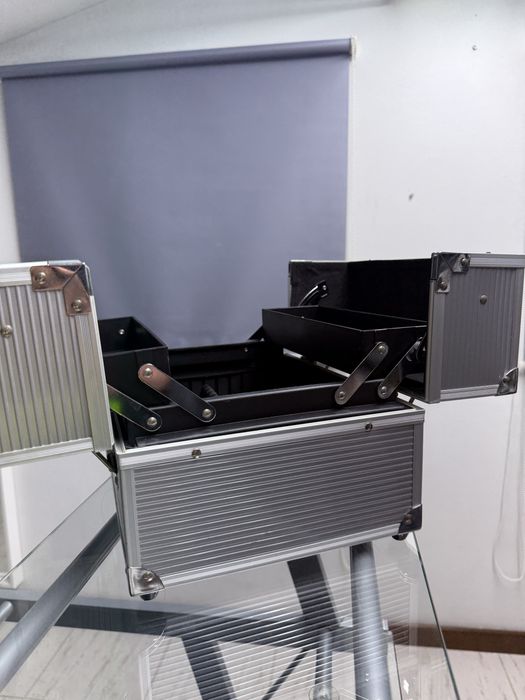 Mala de maquilhagem NOVA