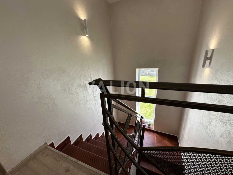 Без% Продаж 2-поверхового будинку з ремонтом м. Васильків Київська обл