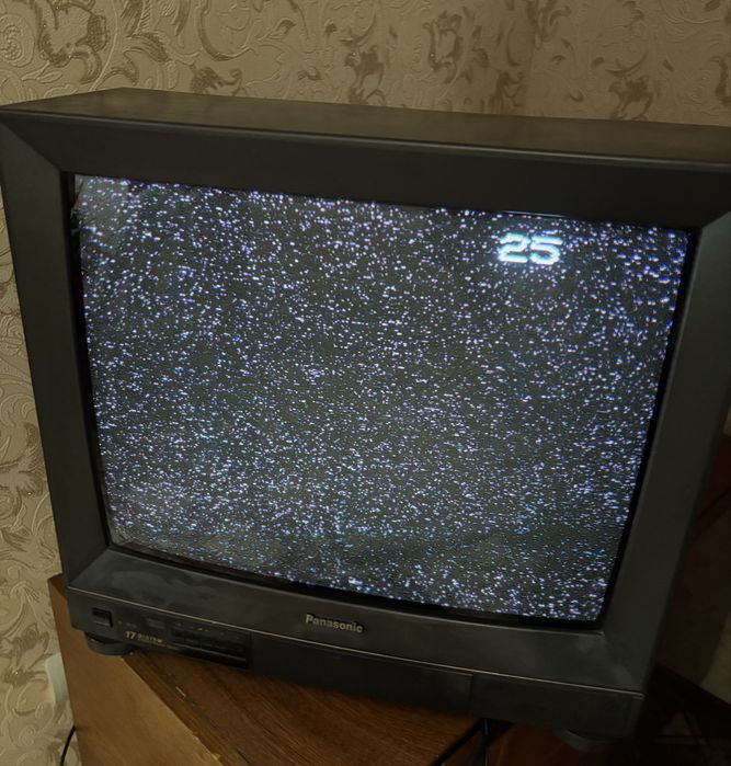 Продам старі телевізори та монітор