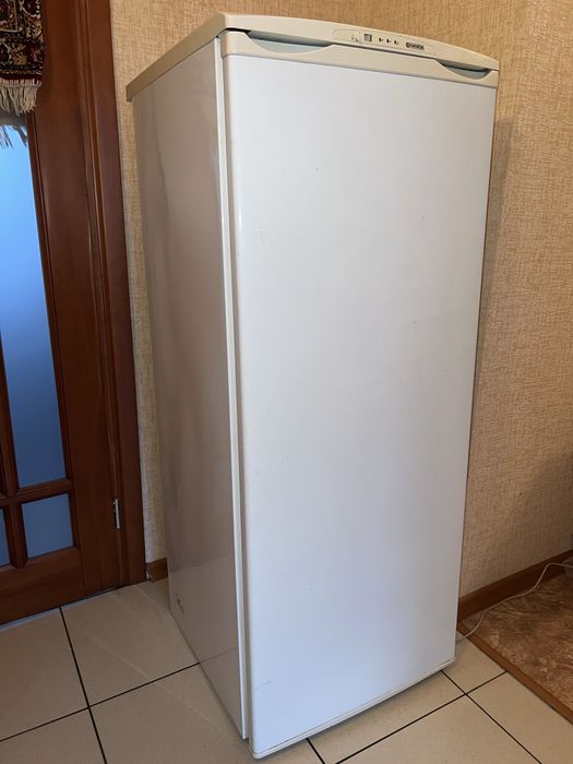 Морозильна камера крістал