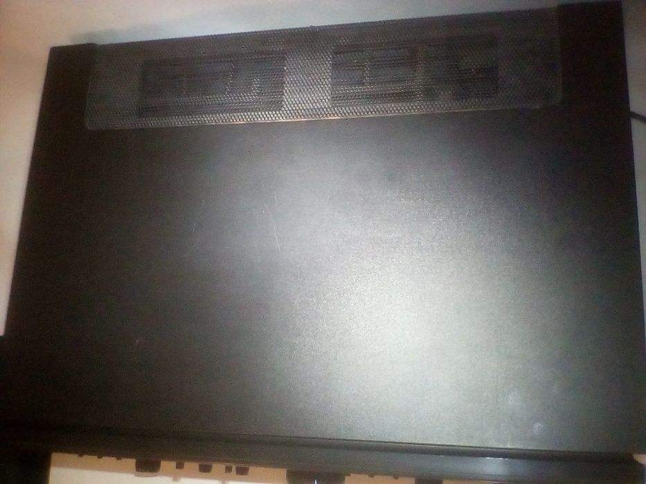 amplituner Luxman R-1050