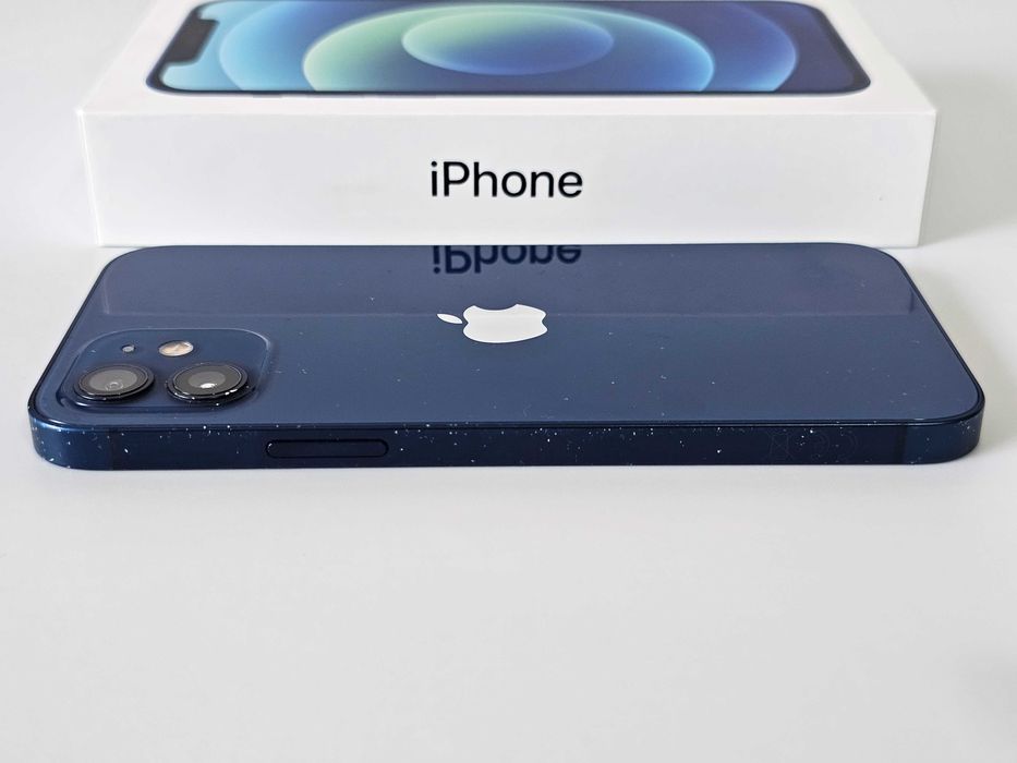 Iphone 12 128GB . Bateria 74%. Muito bom estado.