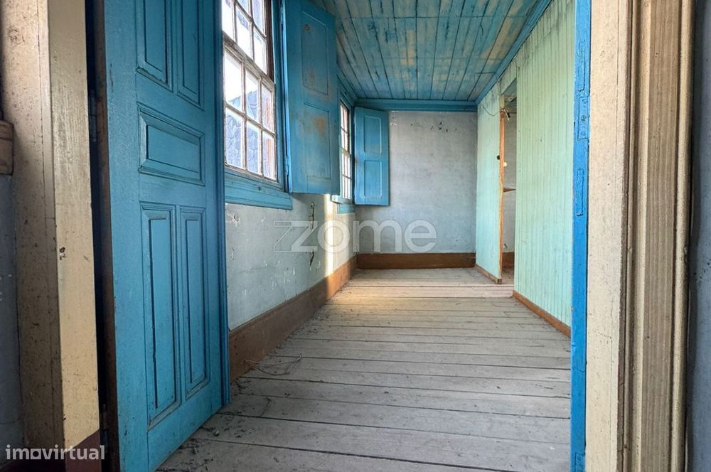 Moradia T7 - centro histórico da vila - junto ao Mosteiro