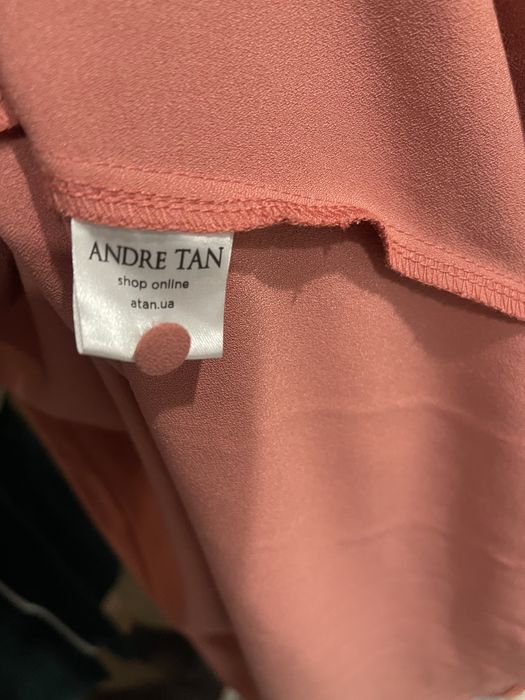 Сукня жіноча від Andre Tan