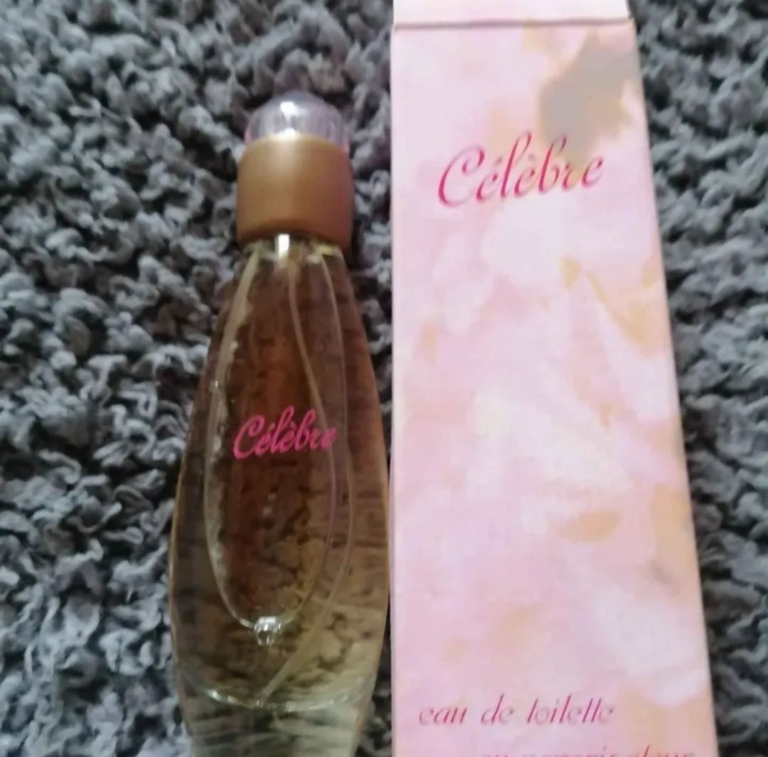 Perfume Célebre Avon