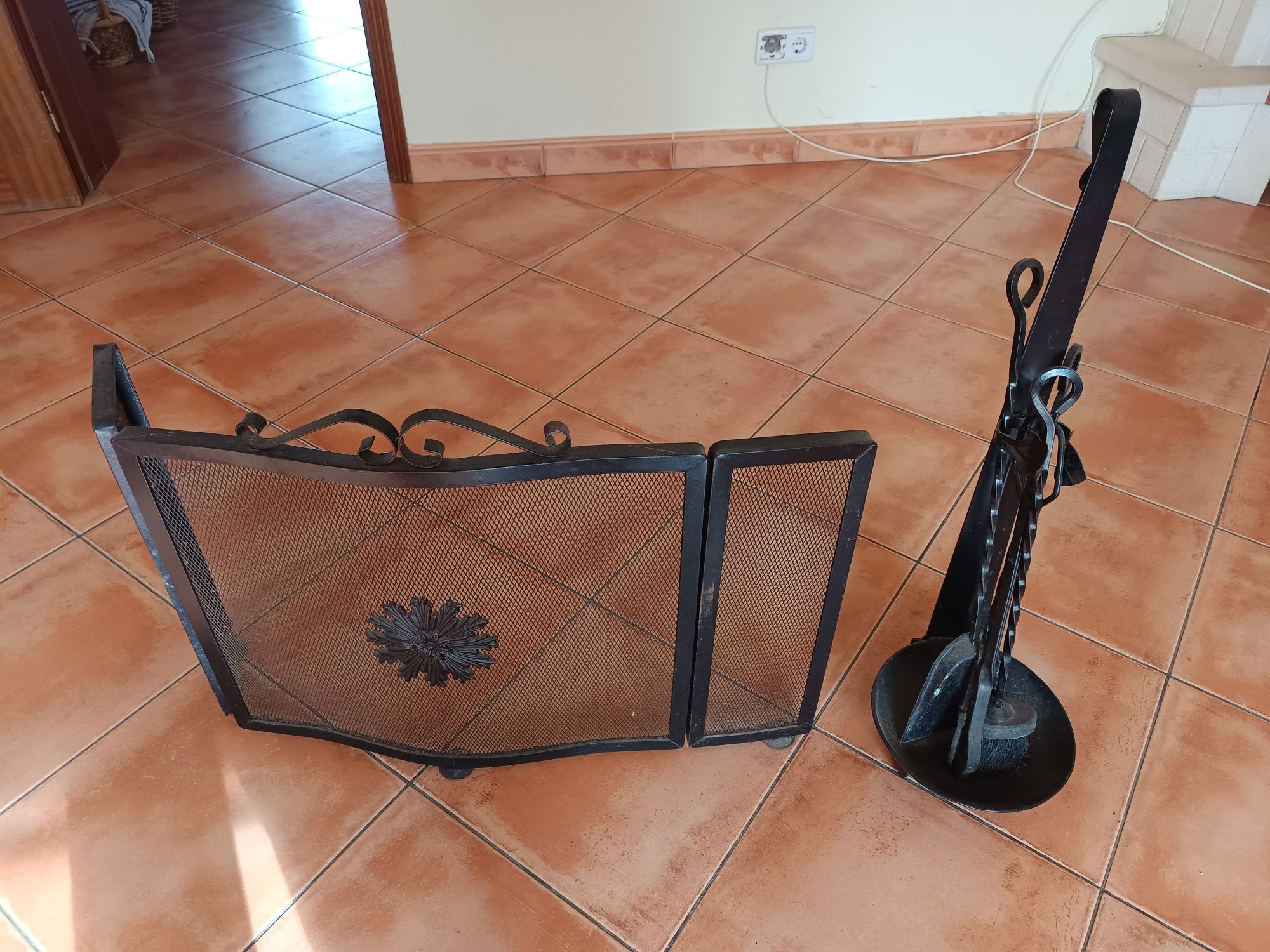 Utensílios para lareira pouco uso