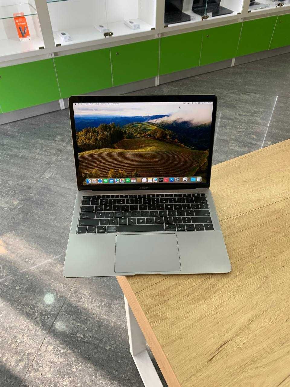 Ноутбук Apple MacBook Air 13 128GB Space Gray 2018 (i5/8/128)