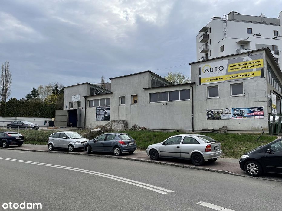 Hala w centrum murowana