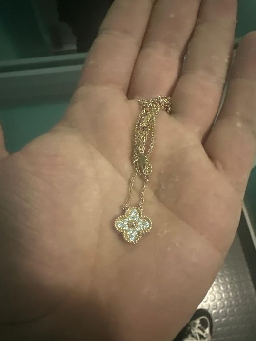 Vendo colar Van & Cleef