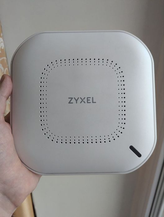 Точка доступу Zyxel NWA210AX