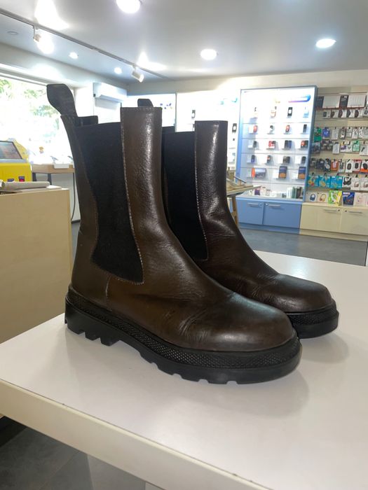 Взуття шкіряне 39 розмір