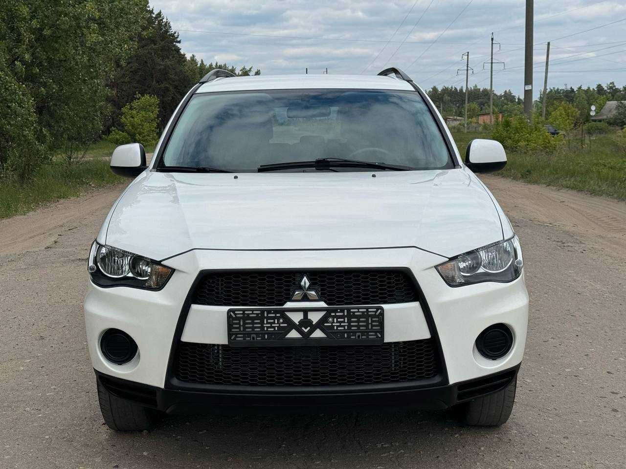 Mitsubishi Outlander 2012