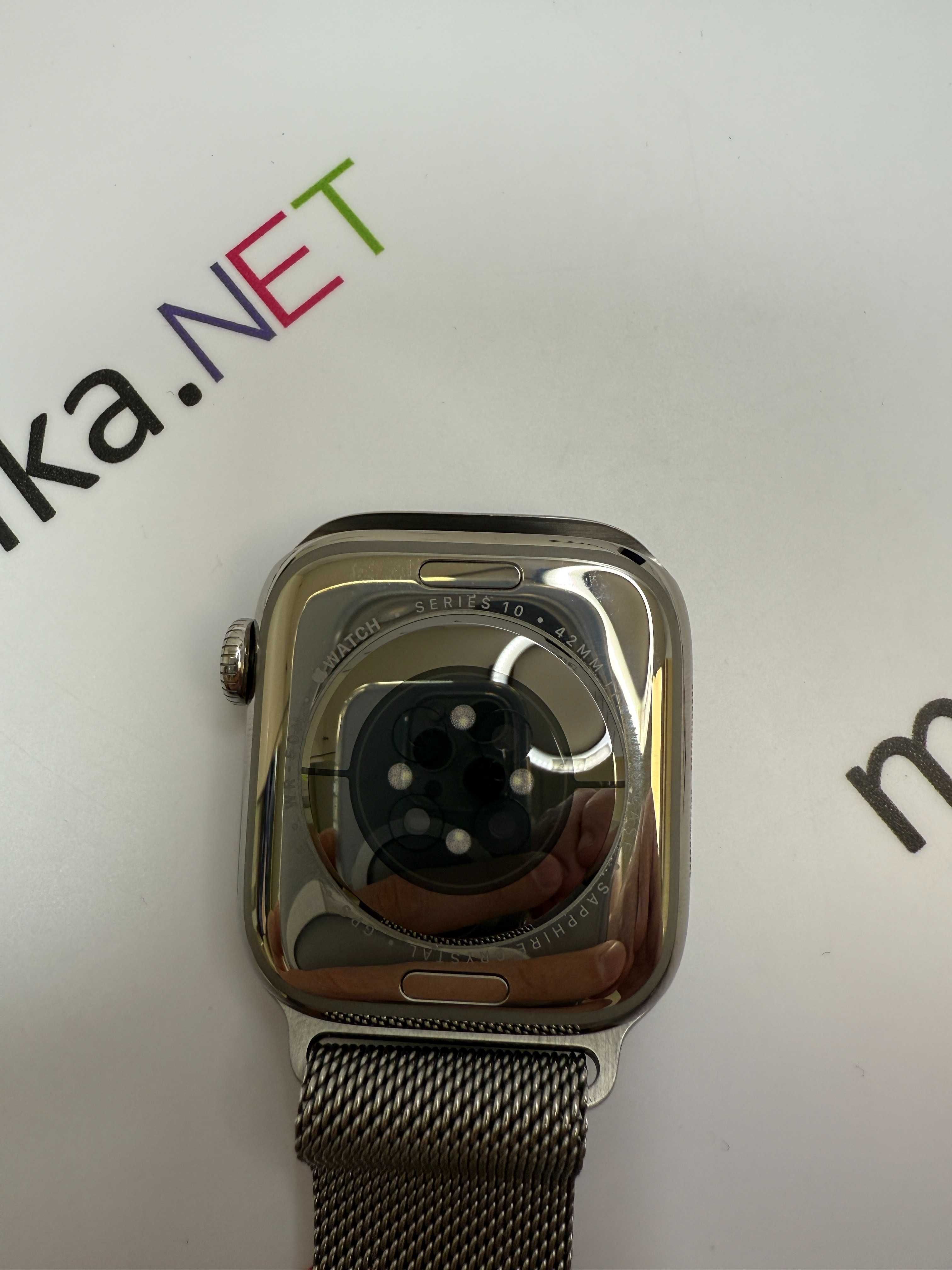 Apple Watch Series 10 42mm Natural Titanium Case Milanese (MWXF3QA/A)