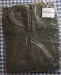 Camisola de Fecho e T-shirt Preta Exército
