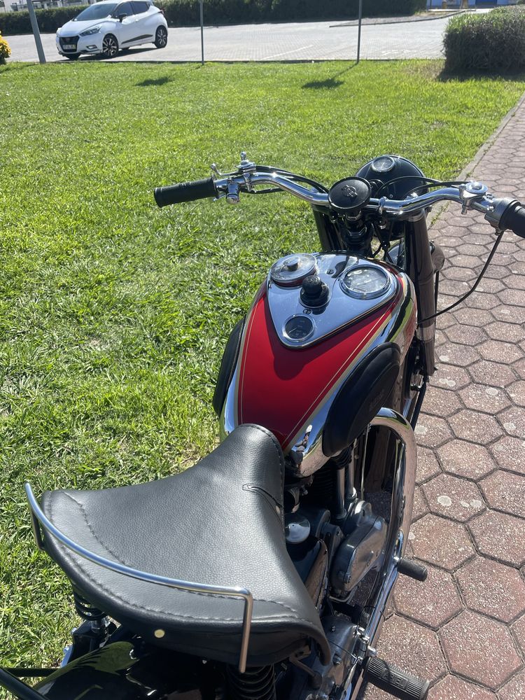 Ariel red hunter