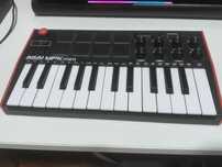 AKAI MPK mini profissional 25 Teclas