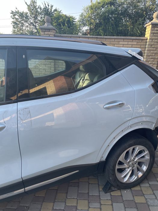 Двері передні/задні Chevrolet Bolt EUV/EV