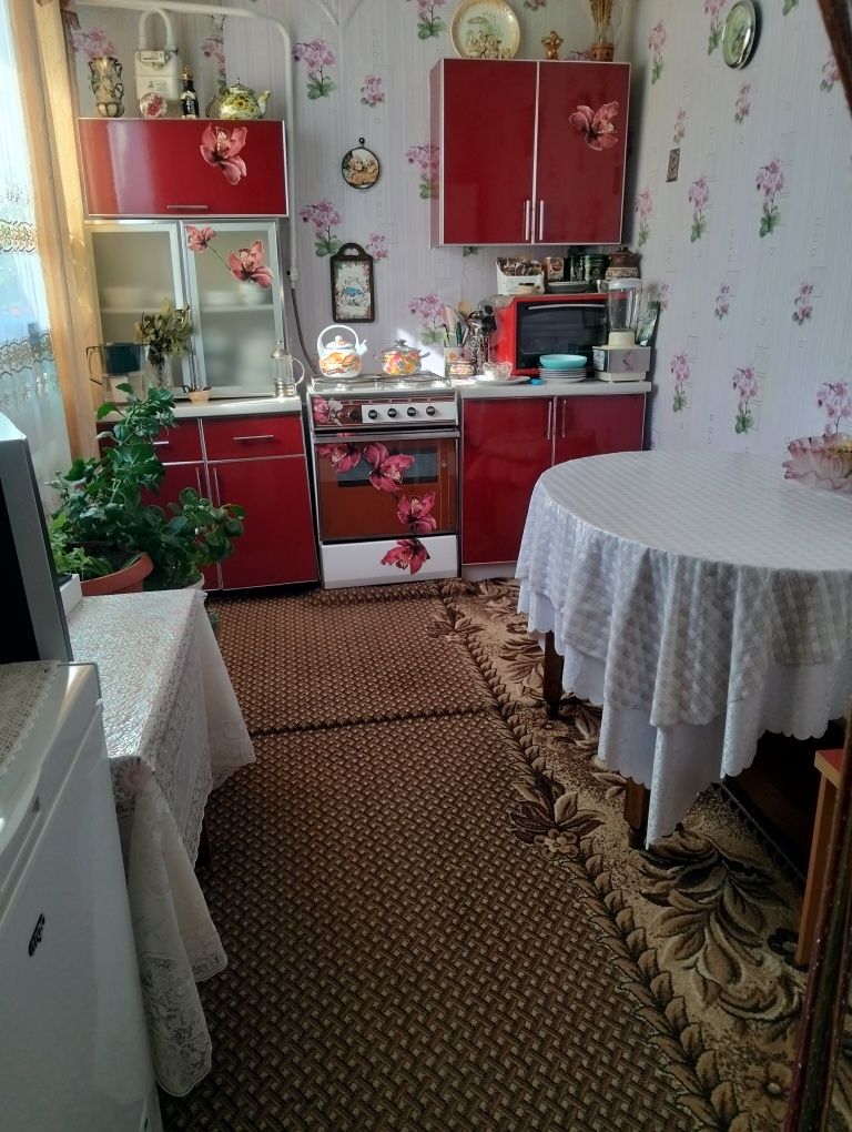 Продам дім. Чотири кімнати.