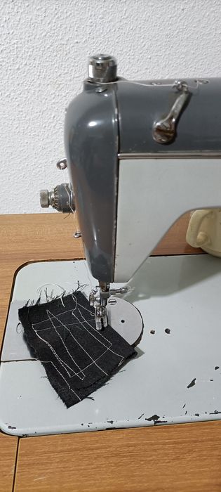 Máquina de costura