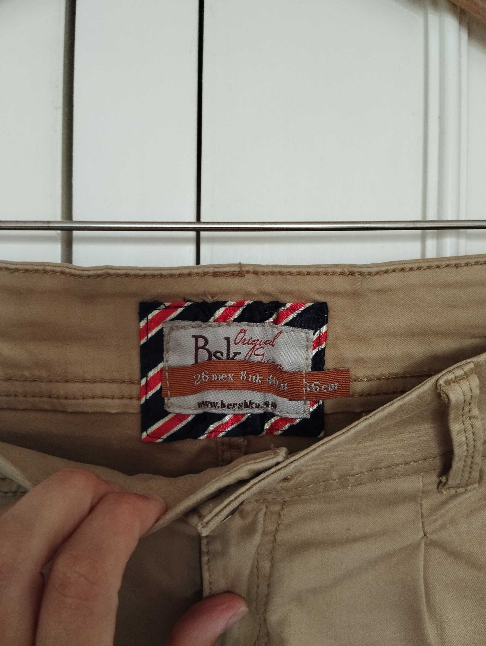 Calções curtos da Bershka
