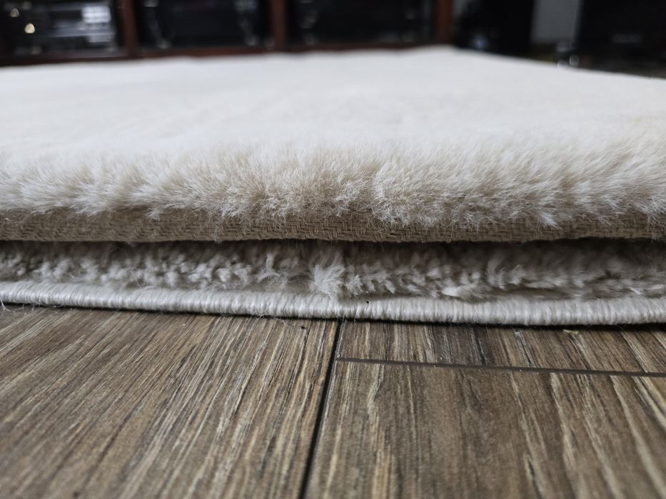 Sprzedam dywan futrzany Multidecor 120x160