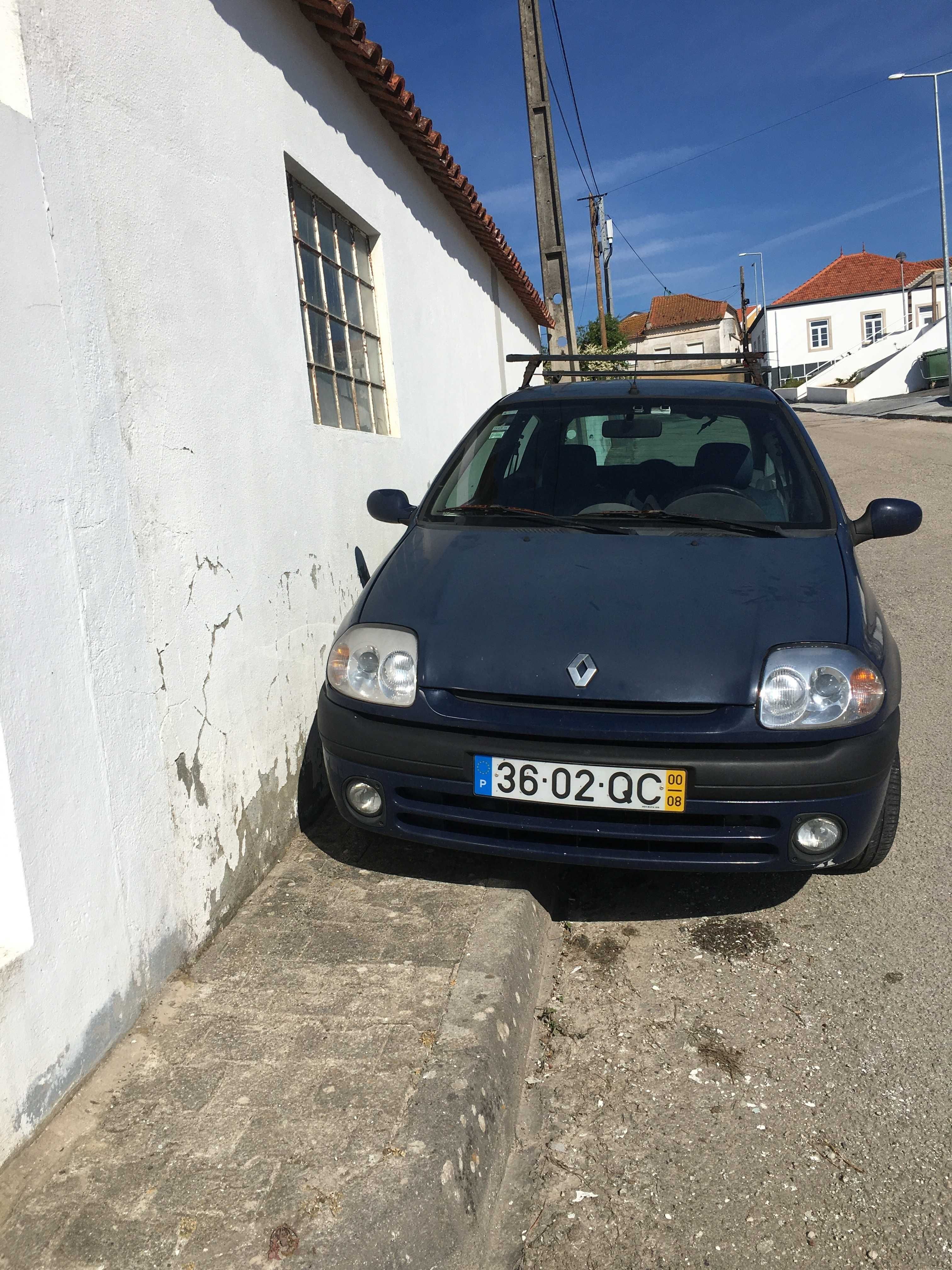 Renault Clio gasolina - PREÇO FIXO