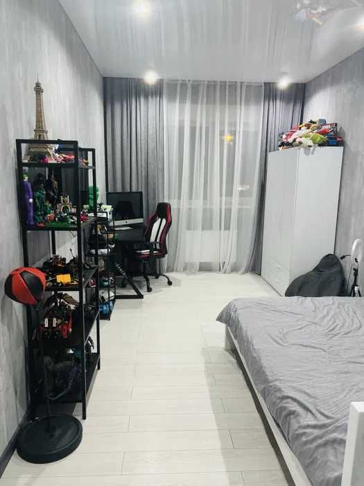 ЖК Крістал  у продажу  сучасна  2к квартира  ( 22511)