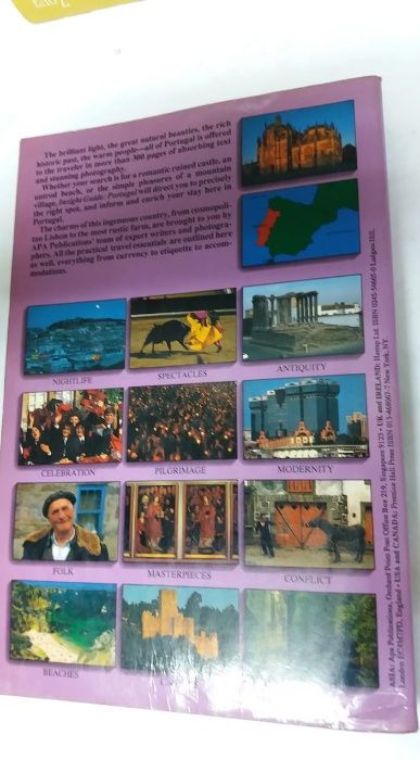 Livro " Portugal" de Insight Guides, APA Publications