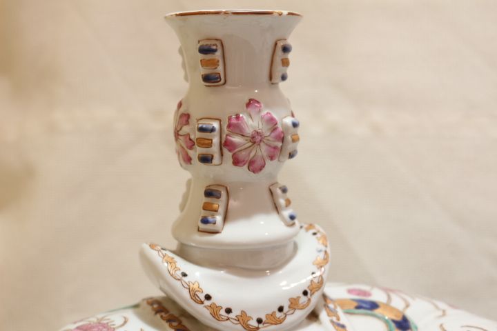 Par Castiçais Brasonados Porcelana Chinesa Elefantes Brasão Pinto XX