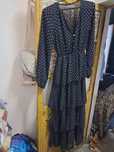 Vestido com bolinhas comprido