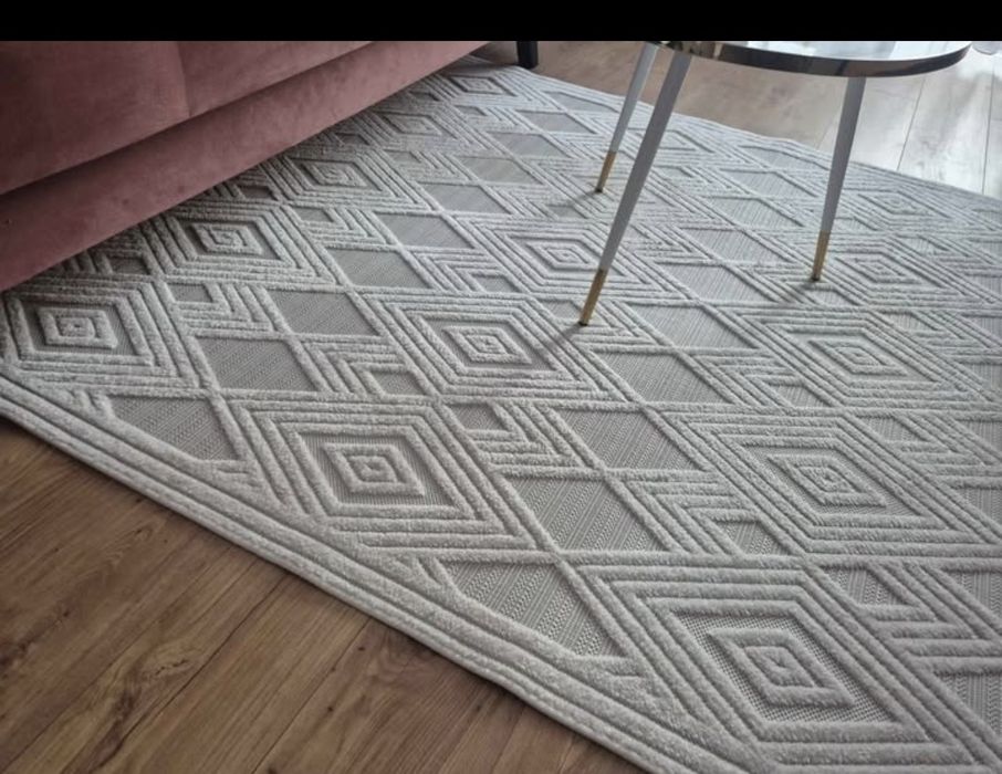 Beżowy dywan 160x200