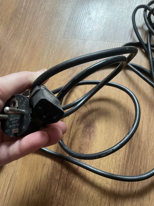 Продам шнур до компьютеру.
