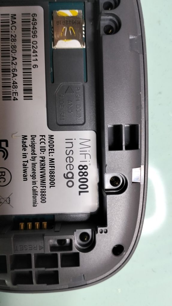 Mifi 8800l router