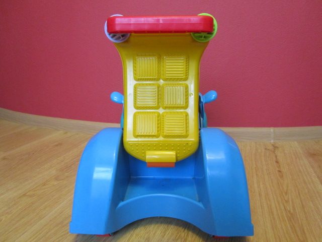 Fisher Price Hipopotam- jeździk, pchacz