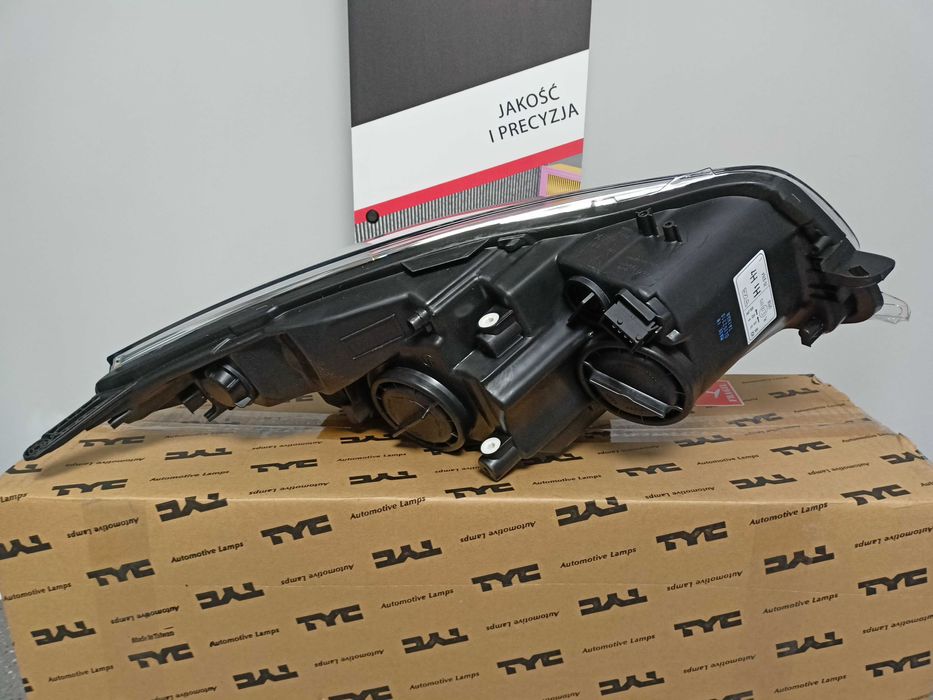 Opel Insignia 08-13 Lampa/Reflektor przód lewy. H7/H1